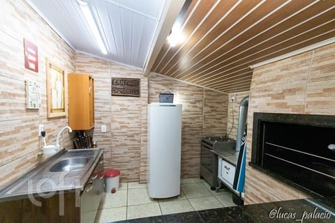 Image 15 - 251443